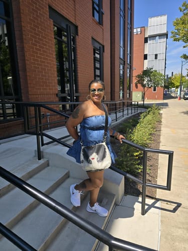 Customer photo review of Medium X-Body | BEAUTIFUL REBEL B+W Red Lips