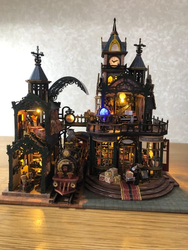 Customer photo review of Truck City Miniature House