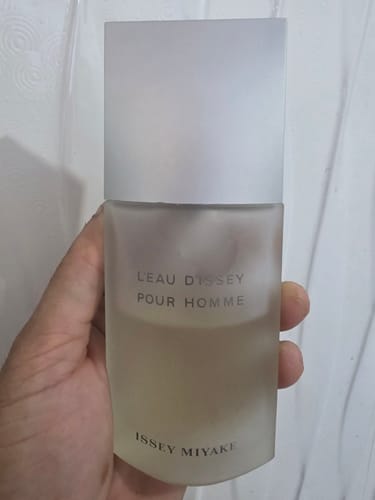 Customer photo review of Issey Miyake L'Eau D'Issey Eau De Toilette For Men