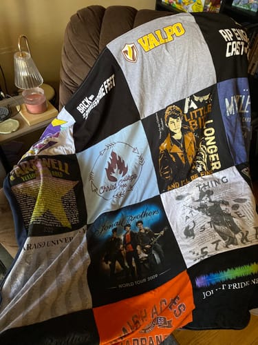Customer photo review of Premium T Shirt Quilt