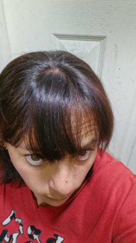 Reseña con foto de un cliente sobre Henna Jamila Hair - Cobrizo Natural y Duradero 👩🏼🦰