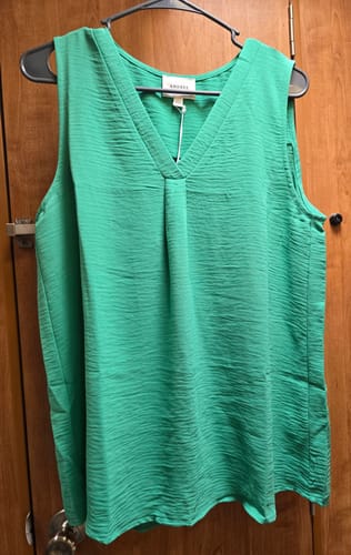 Customer photo review of Vibrant Abstract Patterned Tunic Top with Short Sleeves FINAL SALE