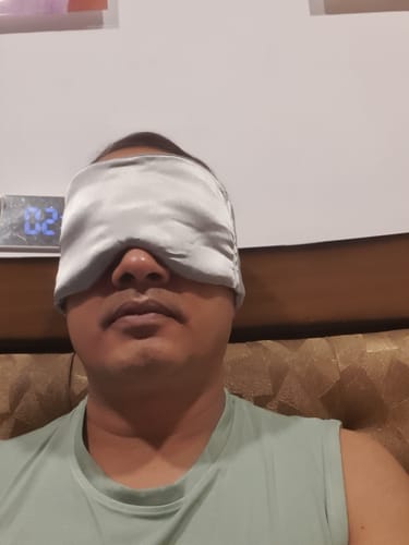Customer photo review of Frido Sleep Eye Mask