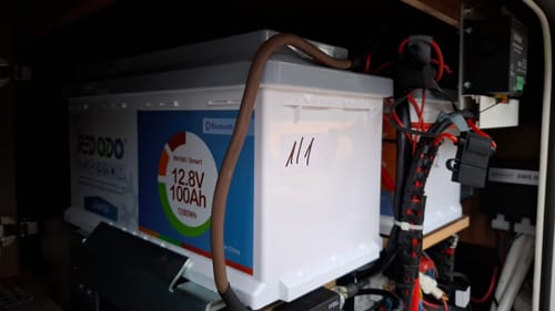 Customer photo review of 【Superpreis】0% MwSt.- Redodo LiFePO4 12V 100Ah H190 Untersitz Lithium Batterie mit Bluetooth für Wohnmobil | Batterie Wohnmobil, Solarbatterie, DIN H8