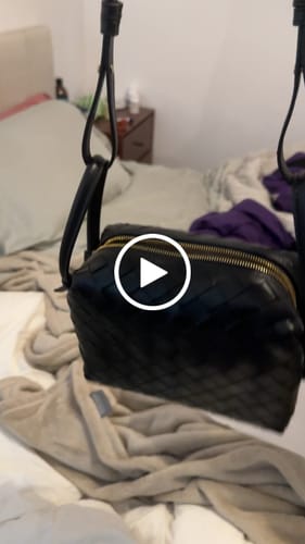 Customer video review of BV Loop Top Handle 19cm Black Lambskin