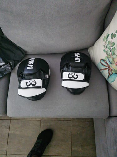 Customer photo review of Dragon Black/White Focus Pads