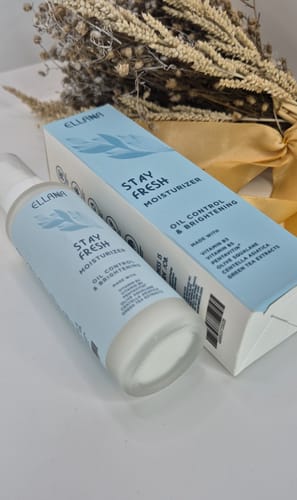 Customer photo review of Stay Fresh Moisturizer Controls Oil and Brightens