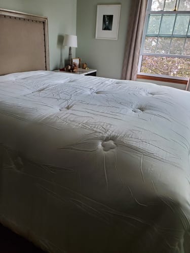 Customer photo review of The FLORÉ Over Sized Summer Cooling Comforter Set