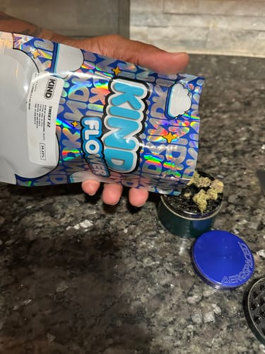 Customer photo review of Sweet ZZ - Minis (Indica)