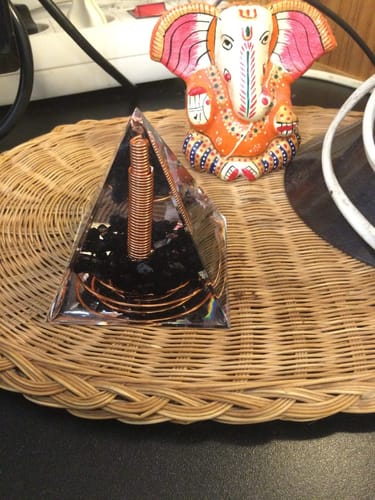 Customer photo review of Obsidian Kupfer - Orgonit Pyramide