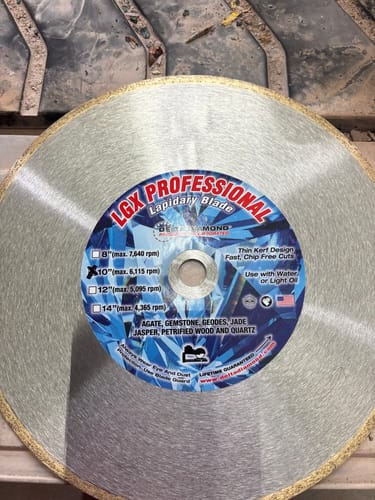 Customer photo review of Gemking Lapidary Saw Blades with Ultra-Thin Notched Rim for Wet Cutting of Hard Materials such as Agate, Petrified Wood or Jade