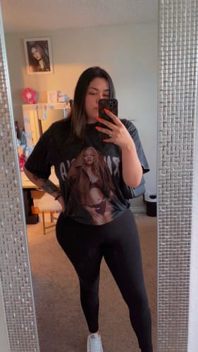 Karla S. review of Rihanna Print Round Neck T-shirt image 1 out of 1