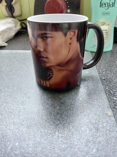 Customer photo review of Twilight Color-changing Heat-sensitive Mug