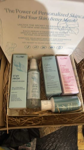 Customer photo review of Stay Fresh Moisturizer Controls Oil and Brightens