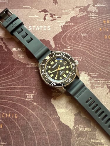 Customer photo review of Divecore - American FKM - HP Professional Diving Watch Strap - Black