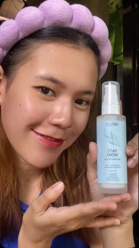Customer photo review of Stay Fresh Moisturizer Controls Oil and Brightens