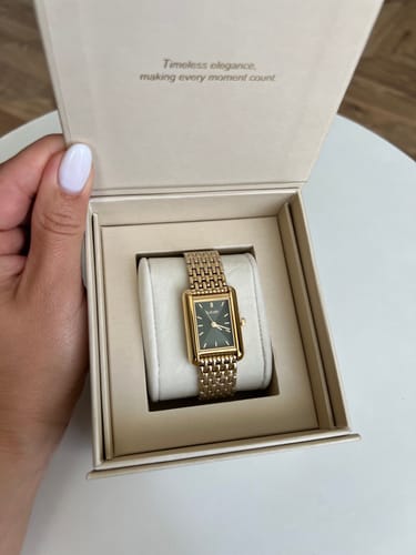 Customer photo review of Olivia Gold Green