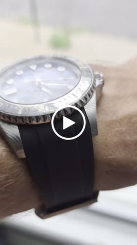 Customer video review of Oceaneva Mens Deep Marine Explorer II Blue Damascus Steel Dial Watch Rubber
