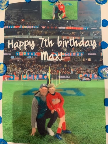 Customer photo review of A4 Rectangle Custom Edible Icing Image