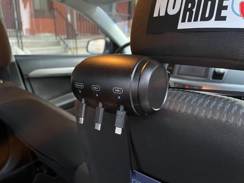 Customer photo review of 3-in-1 Retractable Backseat Charger