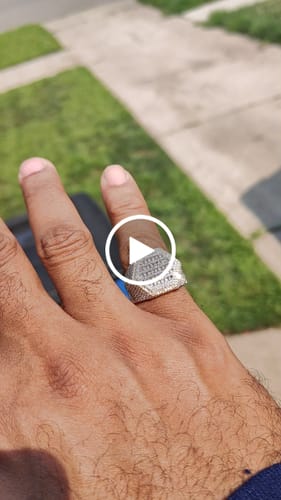 Customer video review of 10K SOLID YELLOW GOLD 2.50 CARAT NATURAL DIAMONDS ENGAGEMENT RING WEDDING PINKY BAND