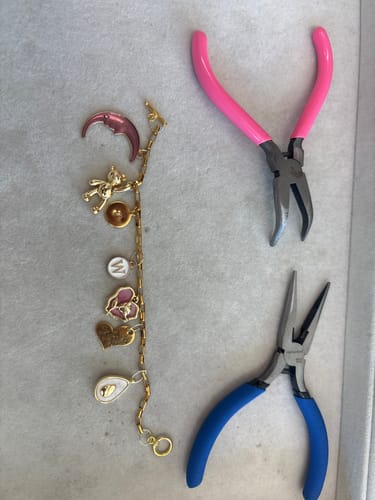 Customer photo review of Custom Charm Bar Experience - Book Your Jewelry Design Time