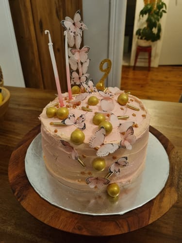 Customer photo review of Pastel Pink Edible Wafer Butterflies - Medium - 32pcs