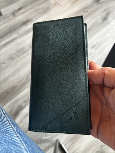 Pedro Alberto P. review of Cartera Bernal • Verde Bosque image 1 out of 2