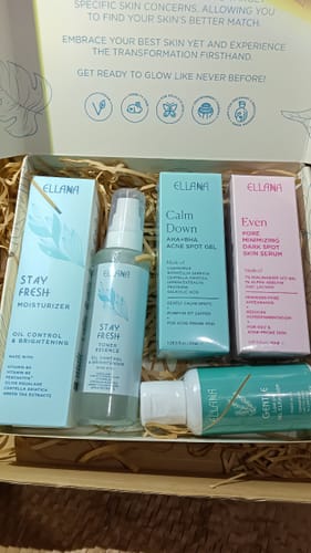 Customer photo review of Stay Fresh Moisturizer Controls Oil and Brightens