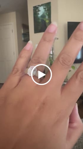 Customer video review of Silicone Ring – 11×8 mm Oval Cut CZ | Patent-Pending Design - GlowStone Collection