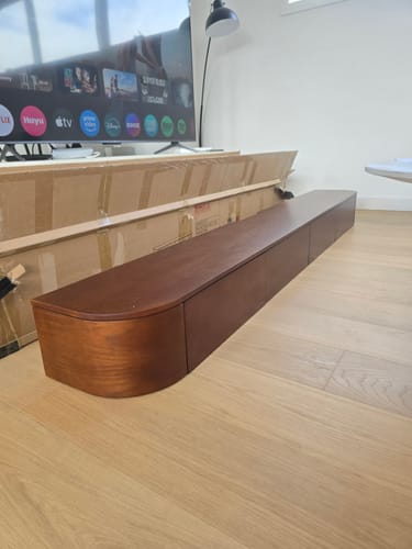 Customer photo review of FUYUKI Mesa TV Cabinet