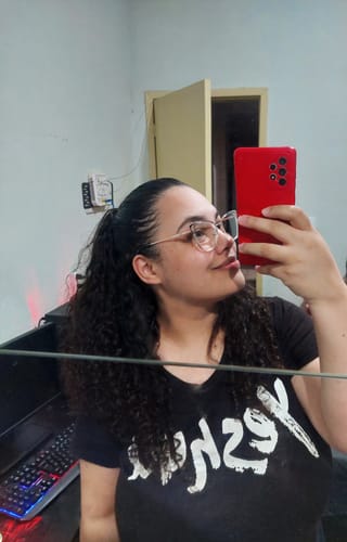 Customer photo review of Óculos Helena Anti Luz Azul - Modelo Gatinho Metalizado