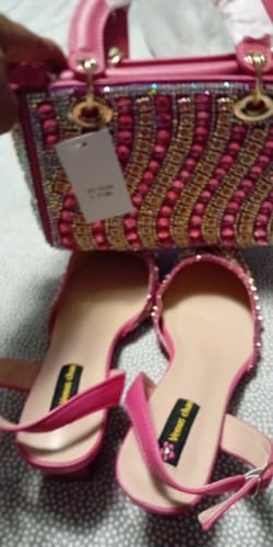 Customer photo review of 2025 Shiny Italian Fashion Pointed Toe Women Heel Fashion Rhinestone Decoration Fuchsia Color Shoes And Bag Set