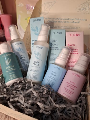 Customer photo review of Stay Fresh Moisturizer Controls Oil and Brightens