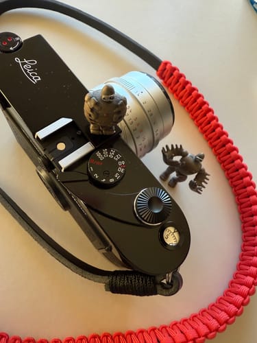 Customer photo review of Air Clicker – Soft Release Button (Titanium Black Matte)