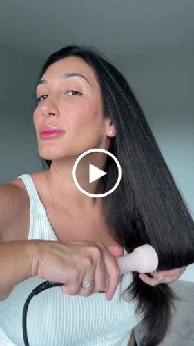 Customer video review of Hot Babe Thermal Brush
