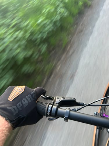 Customer photo review of Wraith | Gravity Gloves