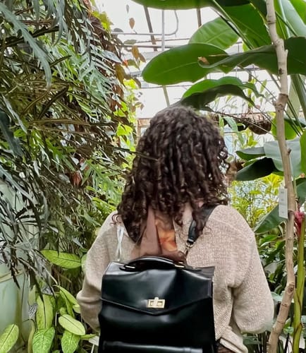 Customer photo review of Daisy Vintage Laptop Backpack