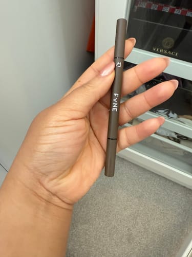 Customer photo review of FYNE FIX BROW GLUE