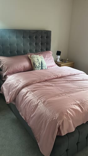 Customer photo review of Hotel Rose - Bedding Set