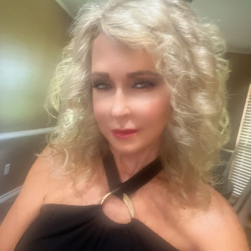 Customer photo review of Flex Hold Hairspray