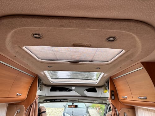 Customer photo review of Carpet Filz selbstklebend für Camper