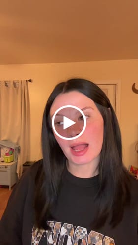 Customer video review of Long sleeve cropped t-shirt