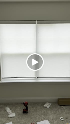 Customer video review of SmartWings Motorized Light Filtering Roller Shades 70% Blackout Essential
