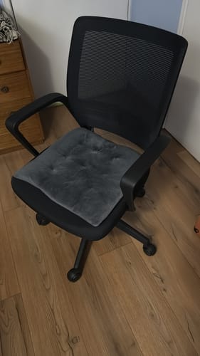 Customer photo review of Silla Oficina Job Base Nylon Negro