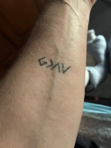 Customer photo review of Move Forward - Semi Permanent