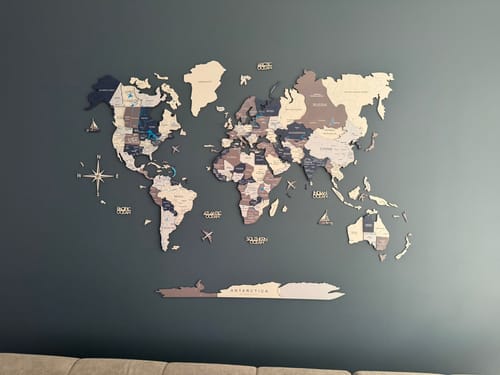 Customer photo review of Airplane Push Pins