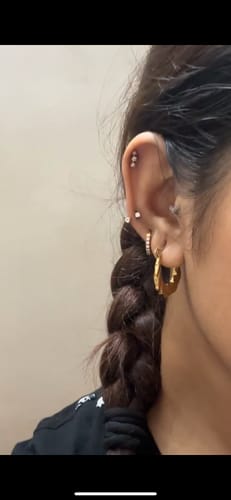 Customer photo review of Diamond Earrings Set