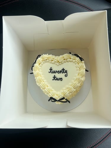 Customer photo review of Custom Cakes