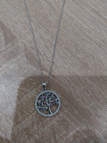Customer photo review of Lebensbaum Halskette - Zart mit Kristallen